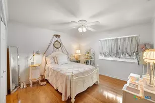 1102 N Ave F, Elgin, TX 78621 - Photo 18