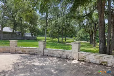 1102 N Avenue F, Elgin, TX 78621 - Photo 40