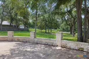 1102 N Ave F, Elgin, TX 78621 - Photo 40