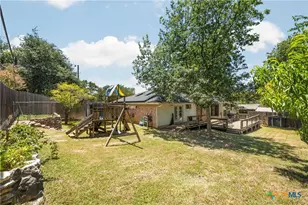 102 Chaparral St, San Marcos, TX 78666 - Photo 26