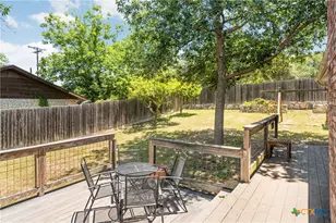 102 Chaparral St, San Marcos, TX 78666 - Photo 20