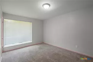 102 Chaparral St, San Marcos, TX 78666 - Photo 18