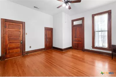 107 E 2nd Street, Lampasas, TX 76550 - Photo 18