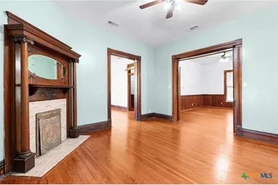 107 E 2nd Street, Lampasas, TX 76550 - Photo 12