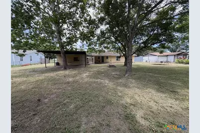 1203 N East Street, Edna, TX 77957 - Photo 16