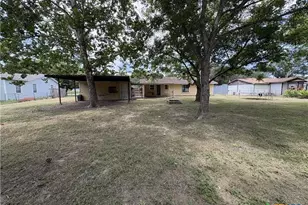 1203 N East St, Edna, TX 77957 - Photo 16
