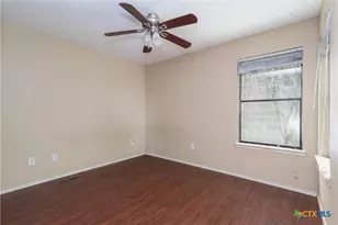 310 Pat Garrison St, San Marcos, TX 78666 - Photo 4
