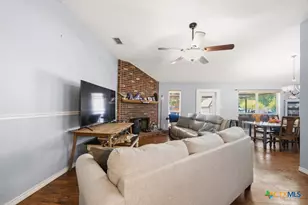 336 Raven Ridge, New Braunfels, TX 78130 - Photo 4