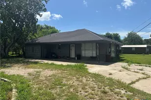 251 Hedges St, Bloomington, TX 77951 - Photo 2