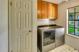 213 Wearden Dr, Victoria, TX 77904 - Photo 22