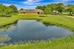 213 Wearden Dr, Victoria, TX 77904 - Photo 2