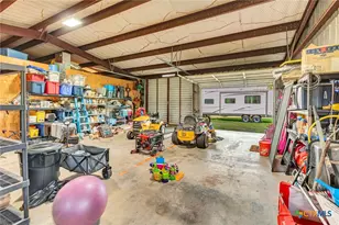 213 Wearden Dr, Victoria, TX 77904 - Photo 40