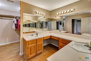 213 Wearden Dr, Victoria, TX 77904 - Photo 16