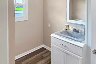 1021 N Virginia St, Port Lavaca, TX 77979 - Photo 10