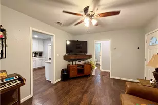 307 4th St, Moody, TX 76557 - Photo 6