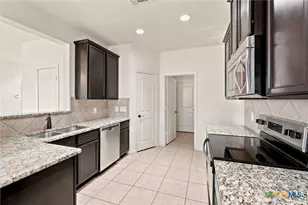 261 Primrose Way, New Braunfels, TX 78132 - Photo 4
