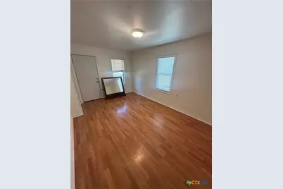 808 S Cameron Street #A, Victoria, TX 77901 - Photo 10