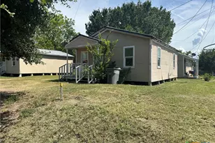 808 S Cameron St, Victoria, TX 77901 - Photo 1