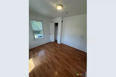 808 S Cameron Street #A, Victoria, TX 77901 - Photo 6