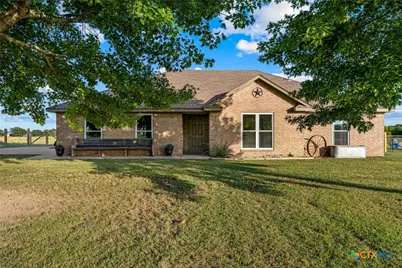 212 Ashley Drive, Bruceville Eddy, TX 76524 - Photo 2