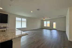 705 James Parker Cir, Killeen, TX 76542 - Photo 4