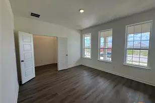 705 James Parker Cir, Killeen, TX 76542 - Photo 2