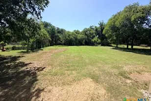 1906 Pecan St, San Marcos, TX 78666 - Photo 14