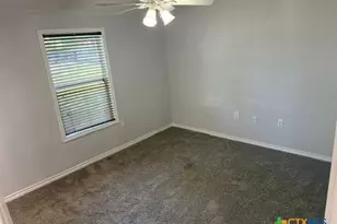 1906 Pecan St, San Marcos, TX 78666 - Photo 10