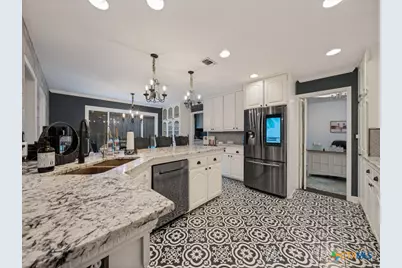 1933 Squire Circle, New Braunfels, TX 78130 - Photo 10