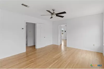 952 Bismark Street, Seguin, TX 78155 - Photo 22