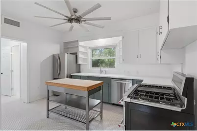 952 Bismark Street, Seguin, TX 78155 - Photo 12