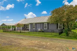 1363 Old Goliad Rd, Victoria, TX 77905 - Photo 2