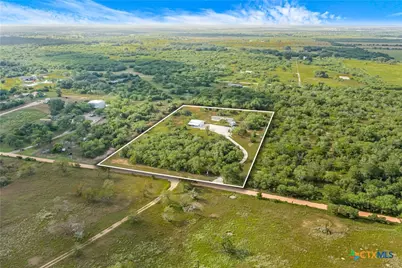 1455 Rainbow Road, Cuero, TX 77954 - Photo 2