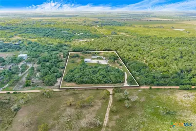 1455 Rainbow Road, Cuero, TX 77954 - Photo 6