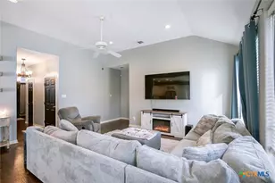 103 Windwood Ln, Victoria, TX 77904 - Photo 6