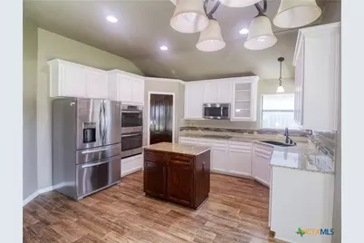 2033 Cork Oak Drive, Harker Heights, TX 76548 - Photo 8
