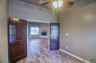 2033 Cork Oak Dr, Harker Heights, TX 76548 - Photo 6