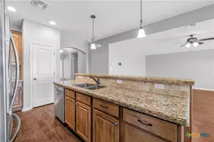 111 San Polo Ct, Victoria, TX 77904 - Photo 14
