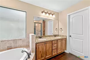 111 San Polo Ct, Victoria, TX 77904 - Photo 18