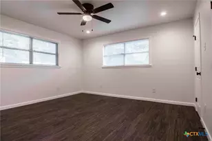2019 S 9th St, Temple, TX 76504 - Photo 14