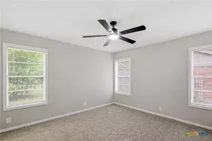 2308 E Loma Vista Ave, Victoria, TX 77901 - Photo 18