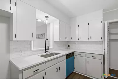 2308 E Loma Vista Avenue, Victoria, TX 77901 - Photo 12