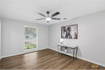 2308 E Loma Vista Avenue, Victoria, TX 77901 - Photo 6