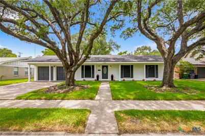 2308 E Loma Vista Avenue, Victoria, TX 77901 - Photo 1