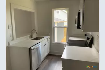 702 S William Street, Victoria, TX 77901 - Photo 8