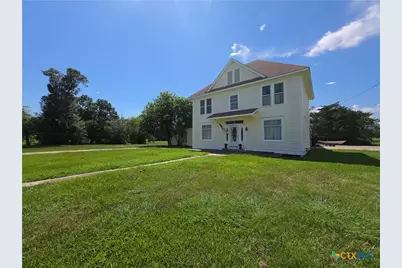 602 W Live Oak Street, Edna, TX 77957 - Photo 2