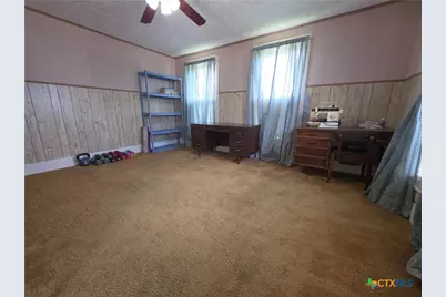 602 W Live Oak Street, Edna, TX 77957 - Photo 22