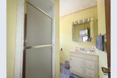 602 W Live Oak Street, Edna, TX 77957 - Photo 26