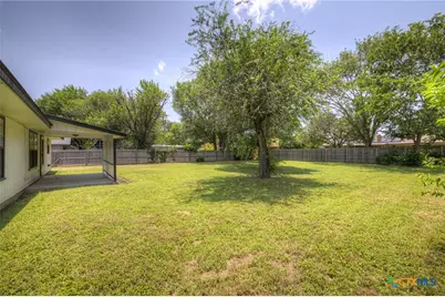 1302 S Mesquite Avenue, New Braunfels, TX 78130 - Photo 28