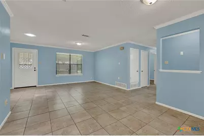 1302 S Mesquite Avenue, New Braunfels, TX 78130 - Photo 8